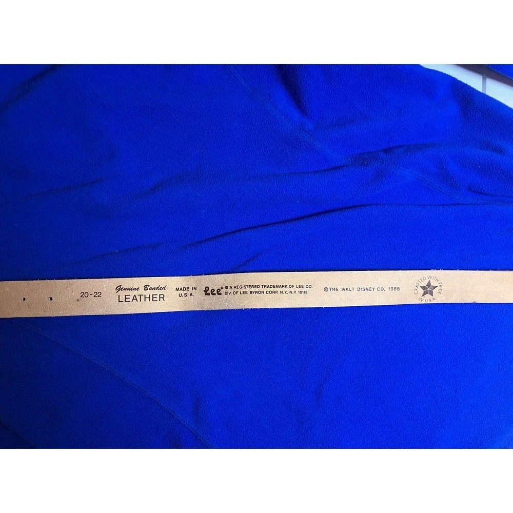 Vintage 1988 Walt Disney Dick Tracy Lee Leather Belt ‎ Size 20-22 Made in USA